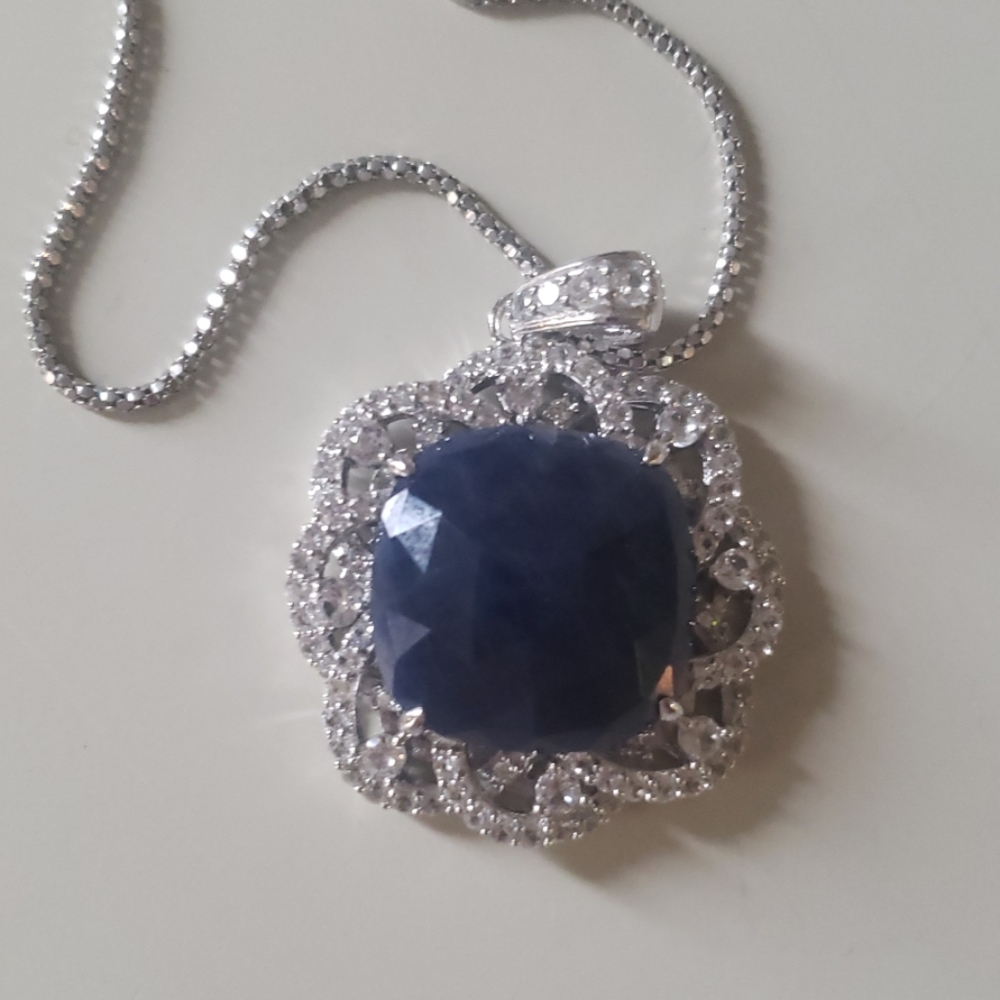 Blue & white Sapphire Pendant necklace